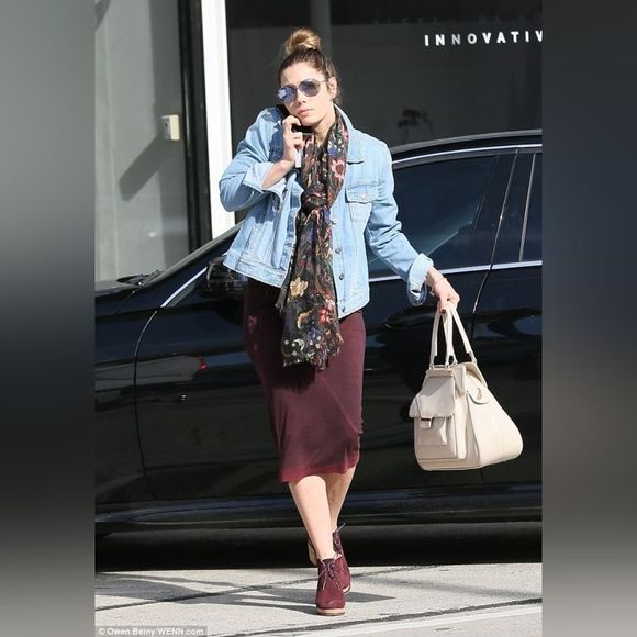 AEVHA London Hanbeau Embossed Structured Large Leather Doctor Satchel in Black - Picture 16 of 16